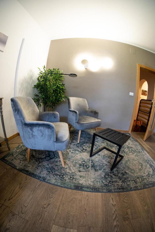 Flow Karl Wolf Park Apartment *